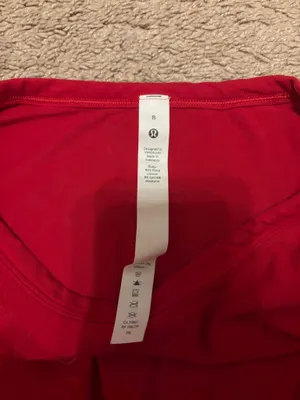 Lululemon Crescent Tee Dark Red thumbnail 4