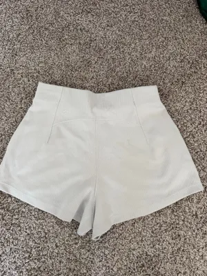 White Lululemon Shorts  thumbnail 2