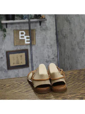 NWT Tommy Hilfiger Womens Taras Strappy Flats Sandals Medium Natural Brown 7.5M thumbnail 9
