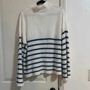 Edikted White Knit Zip-Up Sweater thumbnail 3