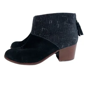 TOMS Gray Ankle Heels Boots Sz 9 Zip‎ Back Tassel Women's thumbnail 5