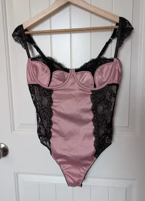 Frederick’s of Hollywood Ilana Stain and Lace Bodysuit Large Pink/Black thumbnail 1