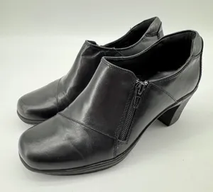 Clarks Bendables Booties Womens‎ 7M Black Leather Side Zip Block Heel Comfort thumbnail 1