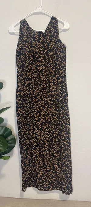 Vintage Leslie Fay Black Floral Sleeveless Midi Dress - Elegant Everyday Style thumbnail 1