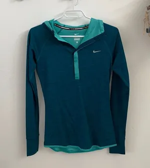 Nike Top thumbnail 1