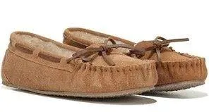 Minnetonka Moccasins thumbnail 1