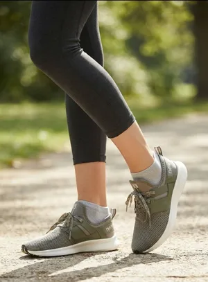New Balance Nergize Women's Shoes Olive Green Size 6.5 US Excellent thumbnail 1