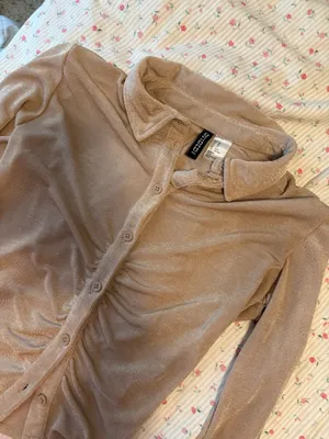 H&M Top Button-Up  thumbnail 1