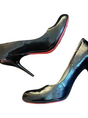 Kenneth Cole Reaction Black Patent Heels with Red Soles thumbnail 1
