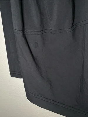 Lululemon Back In Action Black Long Sleeve V Neck Activewear Shirt Womens Size 8 thumbnail 11
