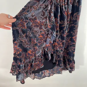 Adelyn Rae Angie Dress One Shoulder Velvet Floral Ruffle Small New With Tags thumbnail 12