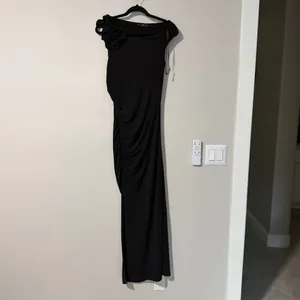 Mango asymmetric sleeveless maxi dress with statement shoulder black size M us 6 thumbnail 3