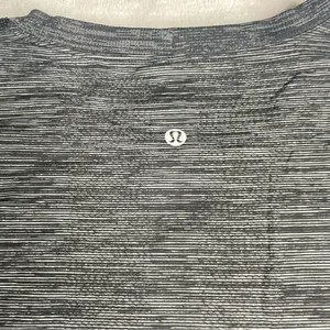 Lululemon Swiftly Short Sleeves Gray Shirt Size 8 / 10 thumbnail 4
