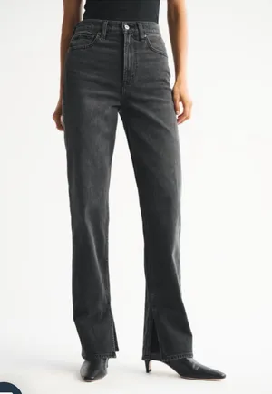 Abercrombie High-Rise 90s Straight Jeans thumbnail 1
