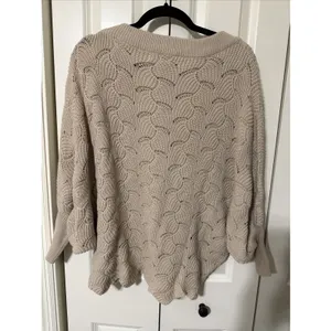 Women's Andree By Unit Scalloped Detail Knit Sweater Beige Sz Small thumbnail 3