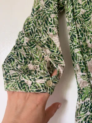 CAbi Green Tropical Print Surplice Dress Size S thumbnail 5
