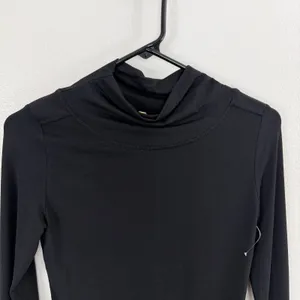 Free People Movement Top Womens XS Black Mock Neck Long Sleeve Thumbhole thumbnail 2