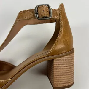 Lucky Brand Sabeni T-Strap Block-Heel City Sandals Tan Size 9.5 Runs Large (10) thumbnail 4