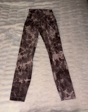 Lululemon Leggings thumbnail 1