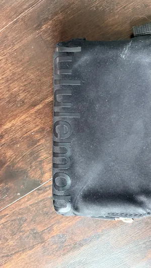 Lululemon Capable card pouch thumbnail 2