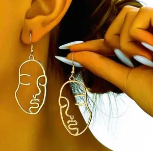 Brand New 24 k Gold plated face earrings thumbnail 1