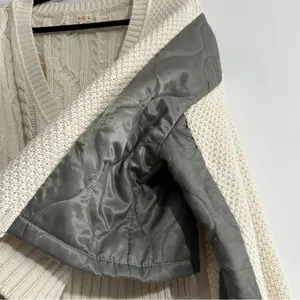 POL Cream Cable-Knit V-Neck Sweater with Olive Sleeve Panels thumbnail 9