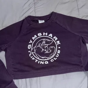 Gymshark Legacy Crop Sweatshirt thumbnail 4