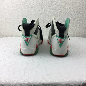 Nike Jordan Size 6 Youth Retro Basketball 705417-138 White Verde Sneakers thumbnail 8