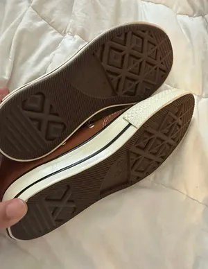 Converse  thumbnail 4