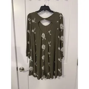 Green Altar’d State Dress (Size Medium) thumbnail 3