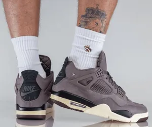 Nike Air Jordan 4 Retro X A Ma Maniére 'Violet Ore' Sneakers thumbnail 3