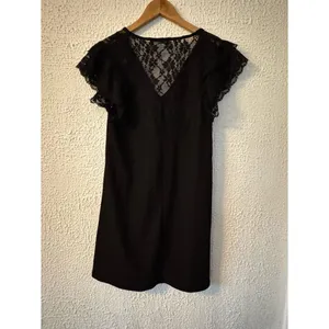 Zara Black Lace Back Mini Dress V‑Neck thumbnail 3