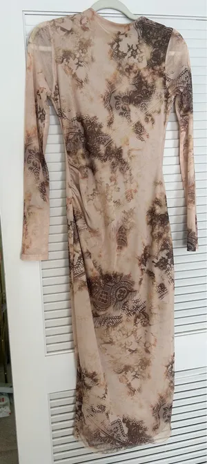 Pretty Little Thing Maxi Dress thumbnail 3