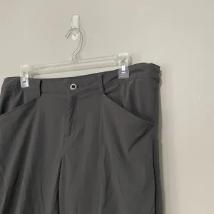 Patagonia Size 12 Women’s Pants Hiking Camp Workout Pockets thumbnail 3