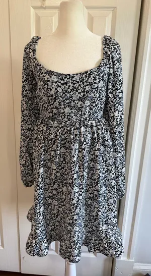 Abercrombie & Fitch Cottagecore Squareneck Long Sleeve Floral Dress Medium(Tall) thumbnail 1