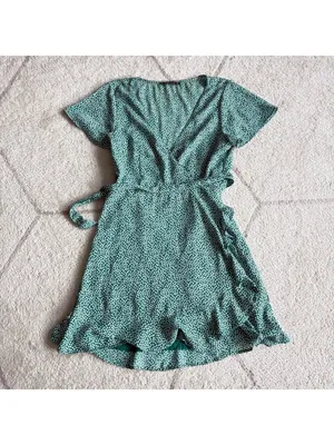 Abercrombie & Fitch Green Floral Wrap Dress Cottagecore Mini Ruffle Hem Sz M thumbnail 3