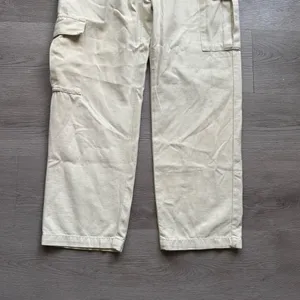 Aritzia TNA Belted Cargo Pants thumbnail 8