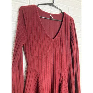 Halara Fit and Flare Dress Womens M Burgundy Red NWT Ribbed Long Sleeve‎ V-Neck thumbnail 2