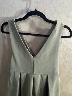 Women’s Dazy V-Neck Sleeveless Pleated Midi Dress - Tan Size Small thumbnail 2