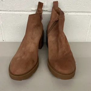 Lucky brand sz 9 brown summah heeled leather bootie boot ankle lug sole Chelsea thumbnail 2
