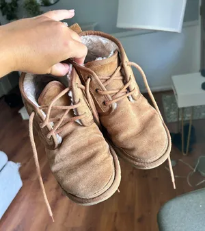 UGG Boots thumbnail 2