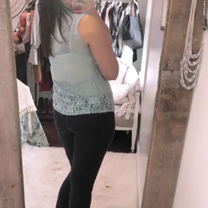 Kimchi Blue size medium blue Lacey sleeveless top thumbnail 4