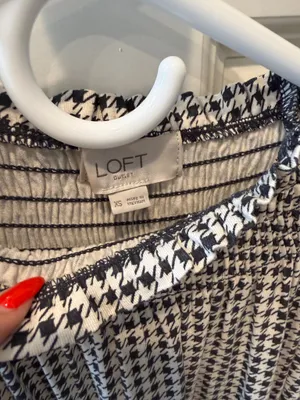 Ann Taylor Loft Top thumbnail 2