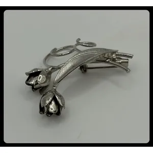 Tulip Flower Brooch Women Silver Tone Textured Leaf Floral Pin‎ thumbnail 3
