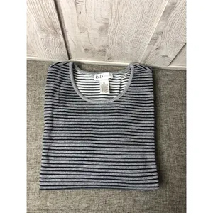 D&D Lifestyle Womens XL Grey Black Striped Short Sleeve Knit Scoop Neck Top thumbnail 3