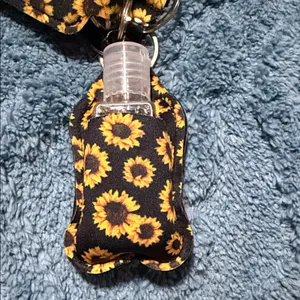 Yellow Sunflower Keychain Set with Yellow Pom Pom‎ thumbnail 2