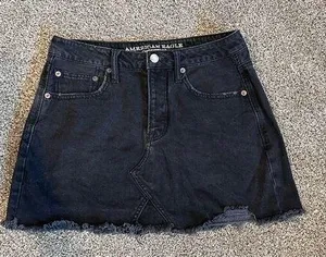 American Eagle Black Denim Skirt Sz 6 thumbnail 1