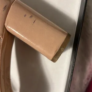 BCBGeneration Pre-owned Talia Sandal Heel, size 8. thumbnail 4