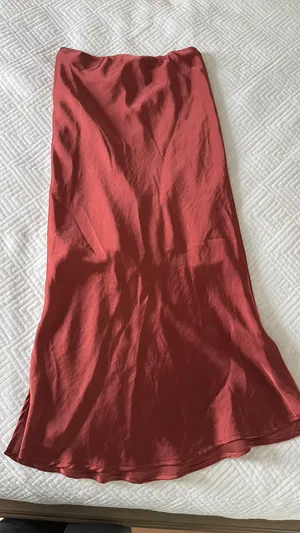 Satin midi skirt thumbnail 1