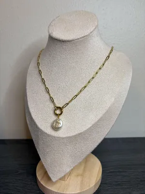 Handmade Gold Pearl Necklace thumbnail 3